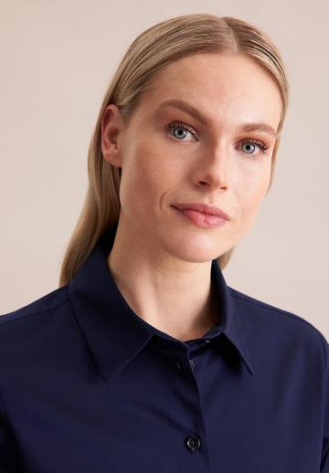 Атласная блузка