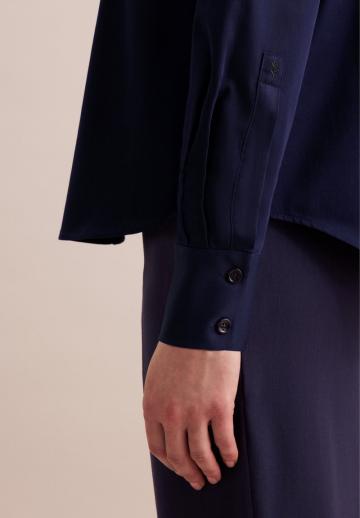 Атласная блузка