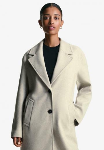 Шерстяное пальто