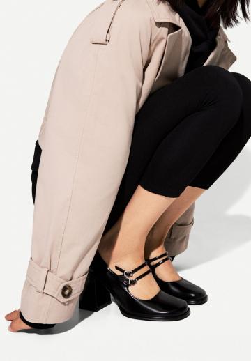 Туфли с ремешком