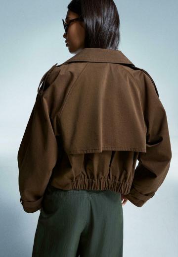 Блейзер с накладными карманами