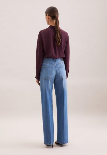 Прямые джинсы