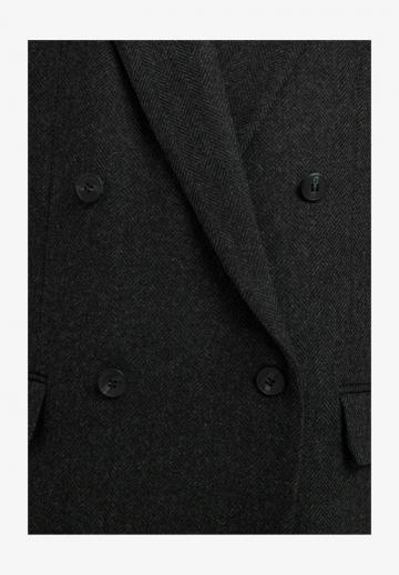 Короткое пальто