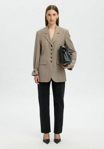 Короткое пальто