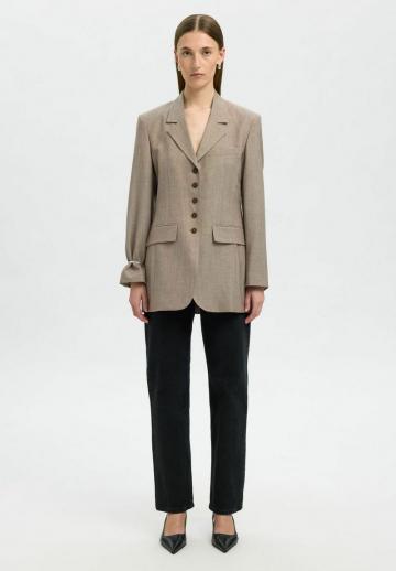 Короткое пальто