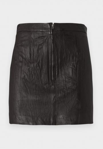 Кожаная юбка