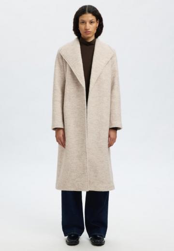 Шерстяное пальто