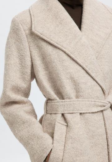 Шерстяное пальто