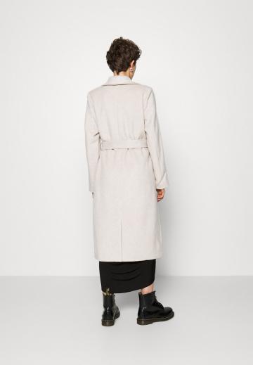 Шерстяное пальто