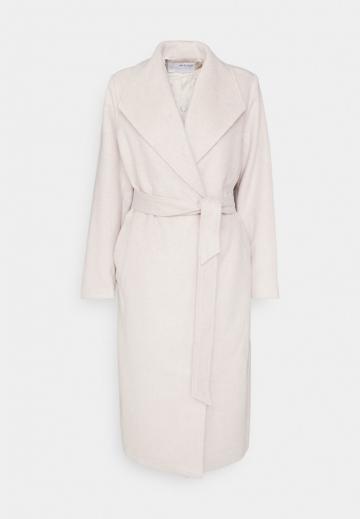 Шерстяное пальто