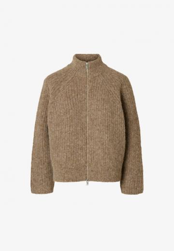 Вязаная кофта