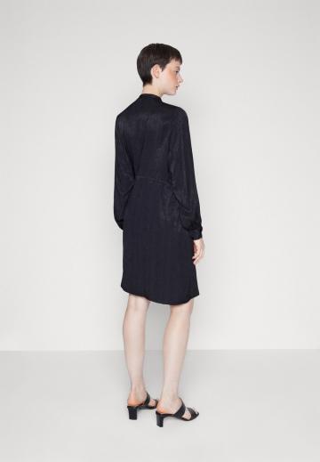 Коктейльное платье