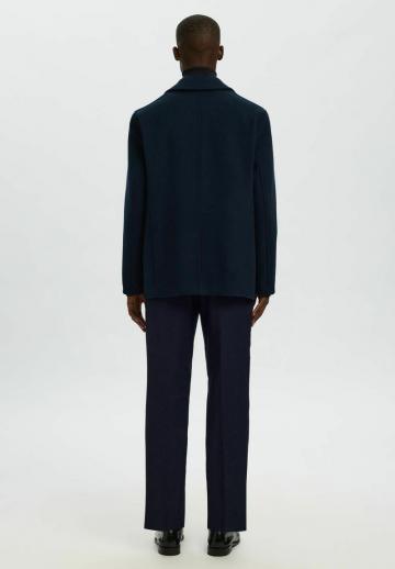 Короткое пальто