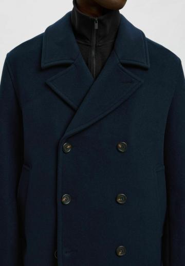 Короткое пальто