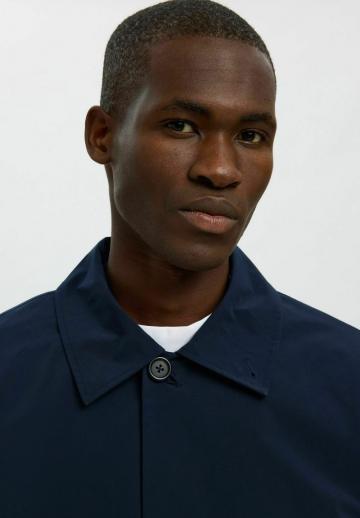 Короткое пальто