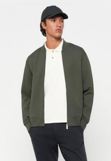 Куртка бомбер