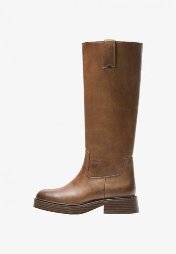 Сапоги на платформе