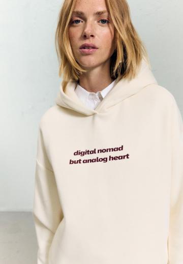 Пуловер с капюшоном