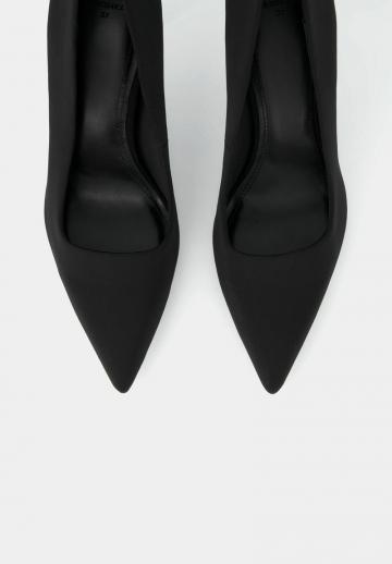 Туфли на высоком каблуке