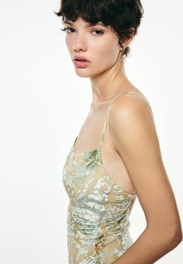 Короткое платье