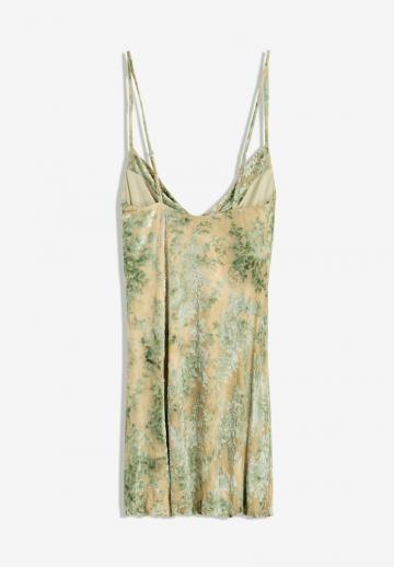 Короткое платье