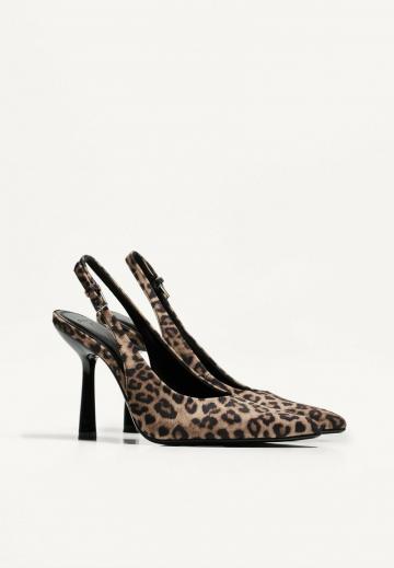 Туфли на высоком каблуке