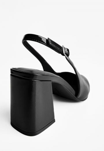 Туфли на высоком каблуке