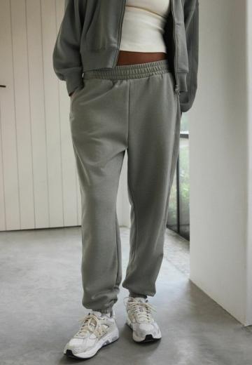 Спортивные штаны