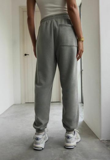 Спортивные штаны