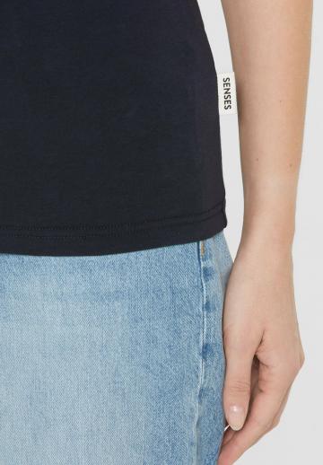 Топ на бретельках