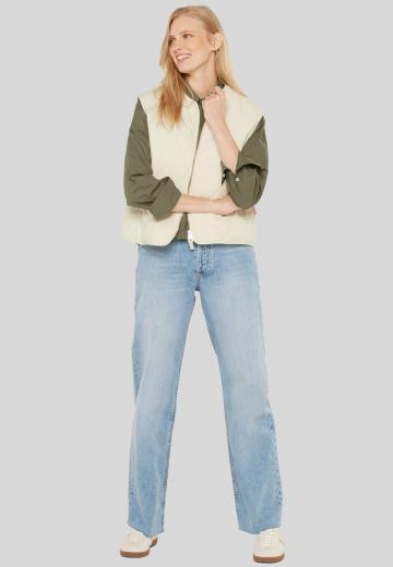 Стеганый жилет