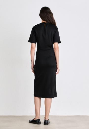 Вязаное платье