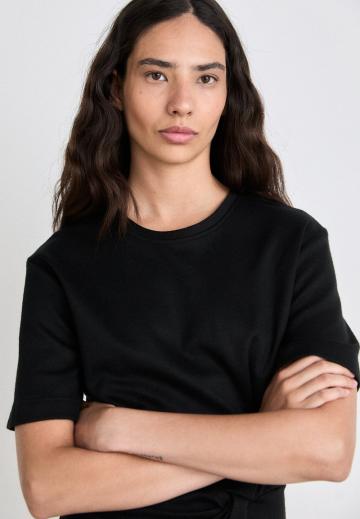 Вязаное платье