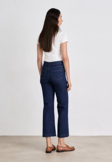 Клешеные брюки