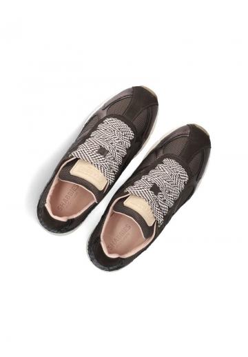 Гандбольные кроссовки