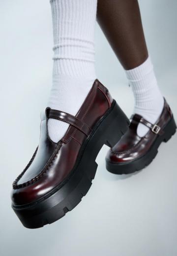 Полуботинки