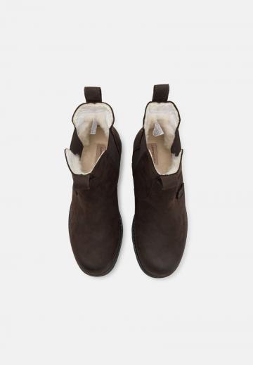 Зимние ботинки