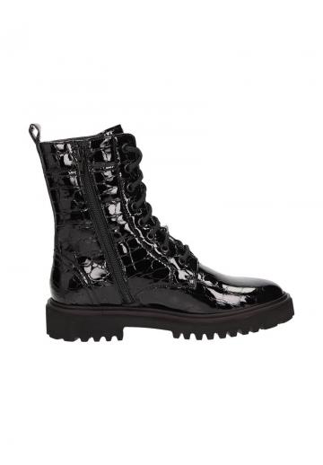 Ботинки на шнуровке