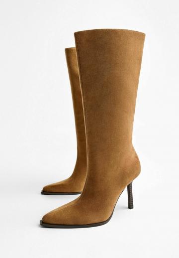 Высокие сапоги