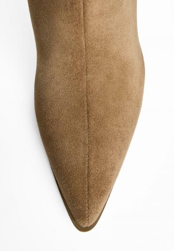 Высокие сапоги