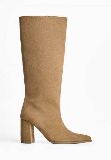 Высокие сапоги