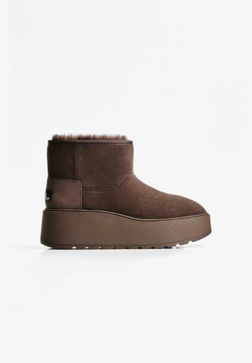 Сапожки на танкетке