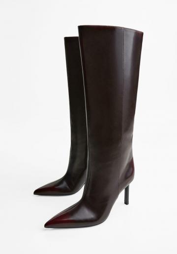 Высокие сапоги