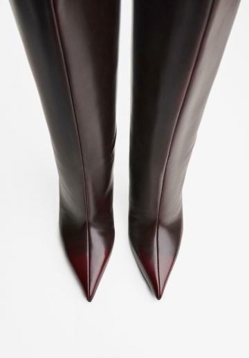 Высокие сапоги