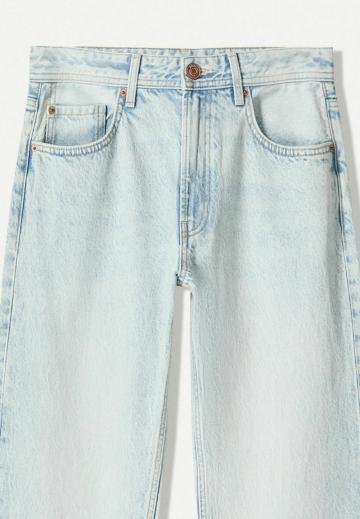 Прямые джинсы