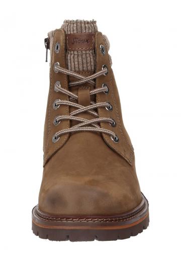 Ботинки на шнуровке