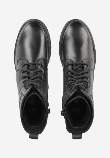 Ботинки на шнуровке