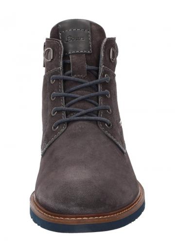 Ботинки на шнуровке