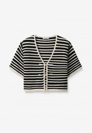 Вязаная кофта