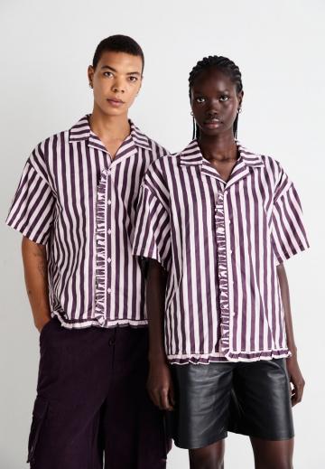 Рубашка с коротким рукавом